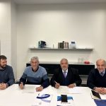 firma convenio colaboración entre Goierri Eskola y el Centro de Formación Técnica de la Pontificia Universidad Católica de Valparaíso de Chile